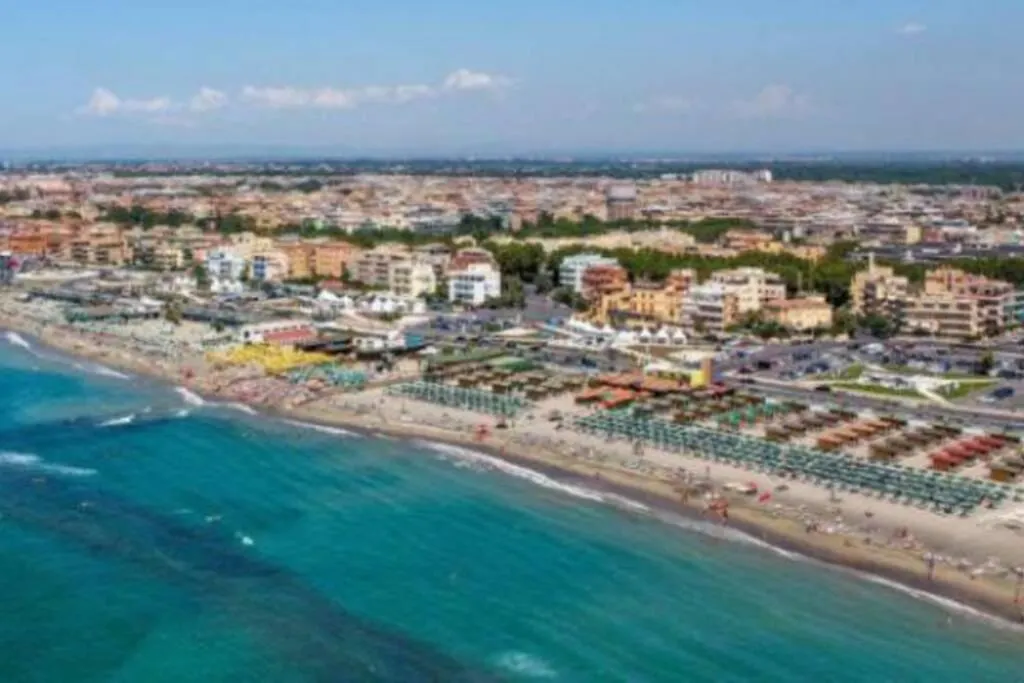Vakantiehuis Piazza Anco Marzio Fronte Mare Casa Con Giardino Villa Ostia