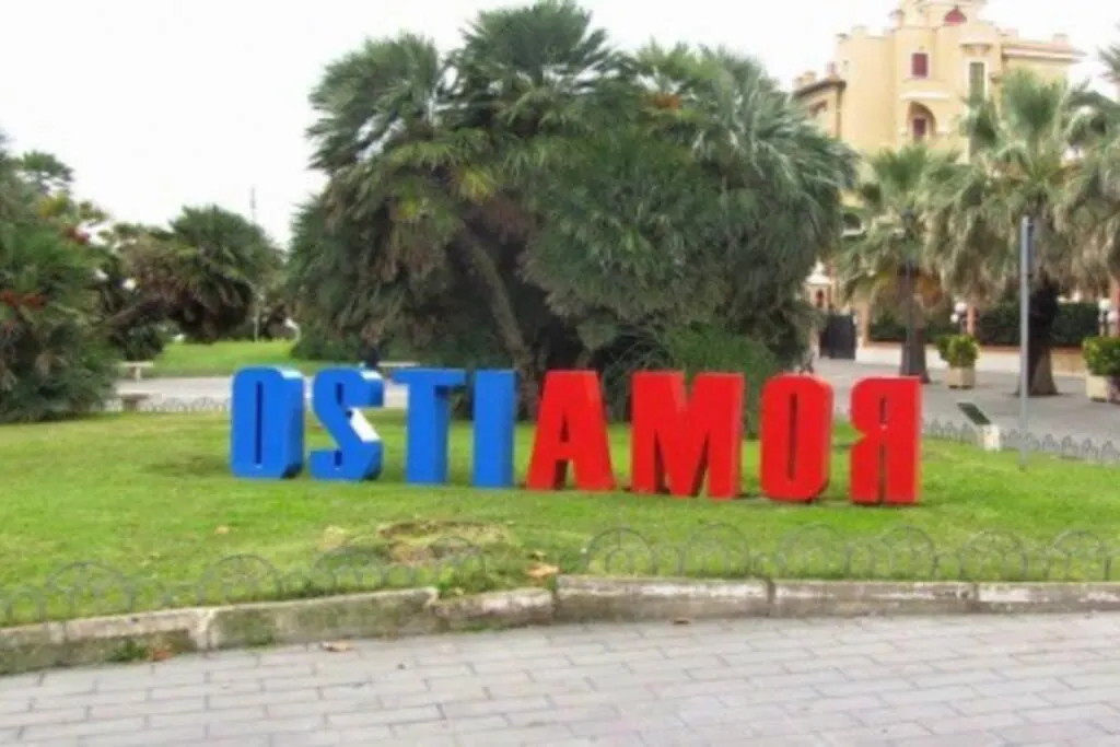 Piazza Anco Marzio Fronte Mare Casa Con Giardino Villa Lido di Ostia